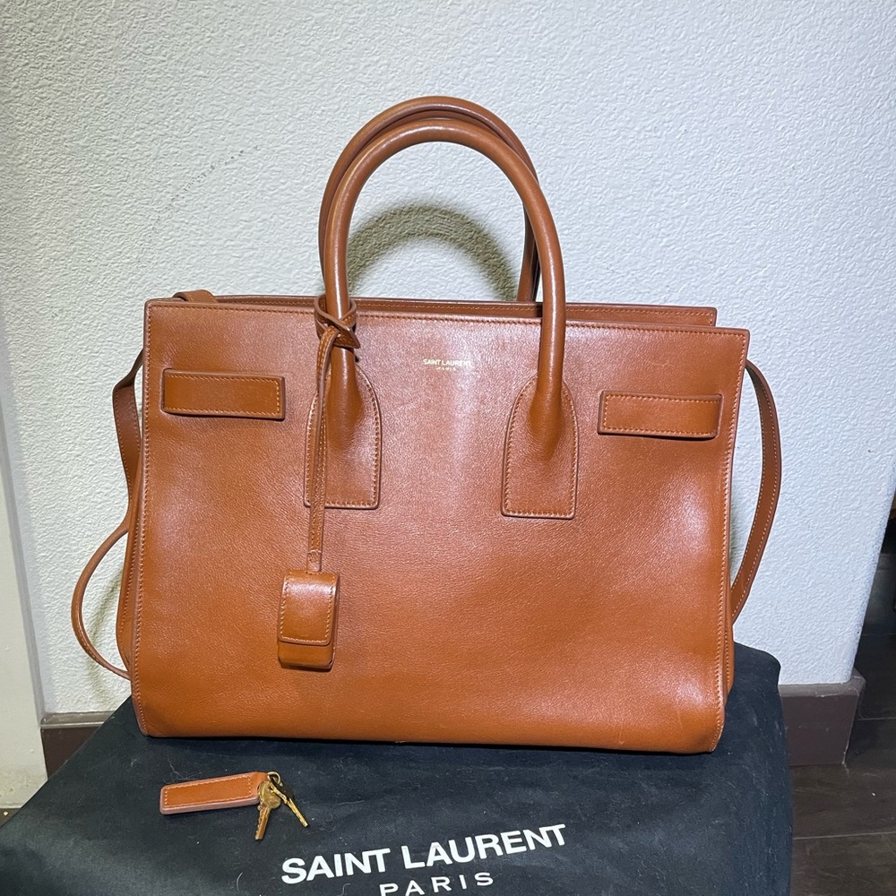 SAINT LAURENT SAC DE JOUR BABY IN SMOOTH LEATHER